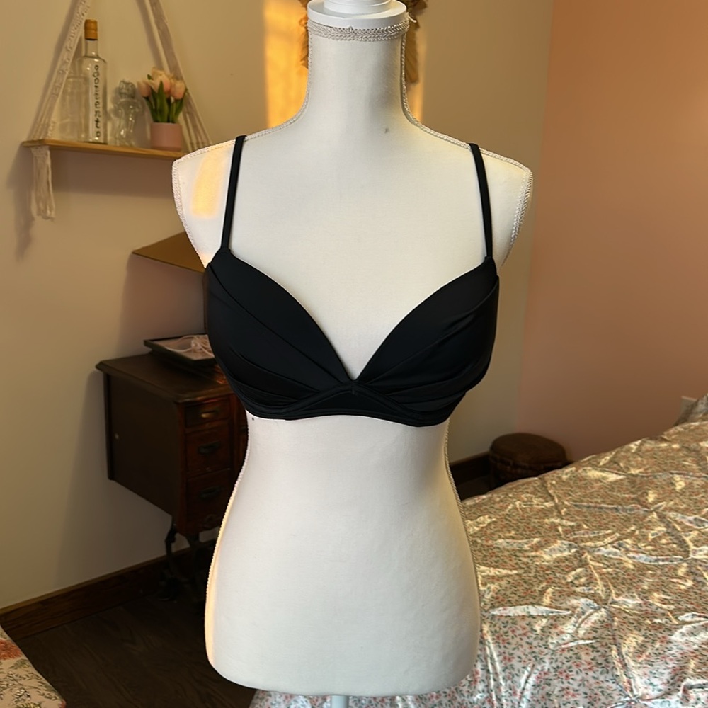 Black Women's Swim top